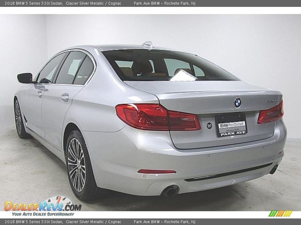 2018 BMW 5 Series 530i Sedan Glacier Silver Metallic / Cognac Photo #2