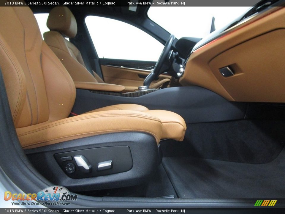 2018 BMW 5 Series 530i Sedan Glacier Silver Metallic / Cognac Photo #16