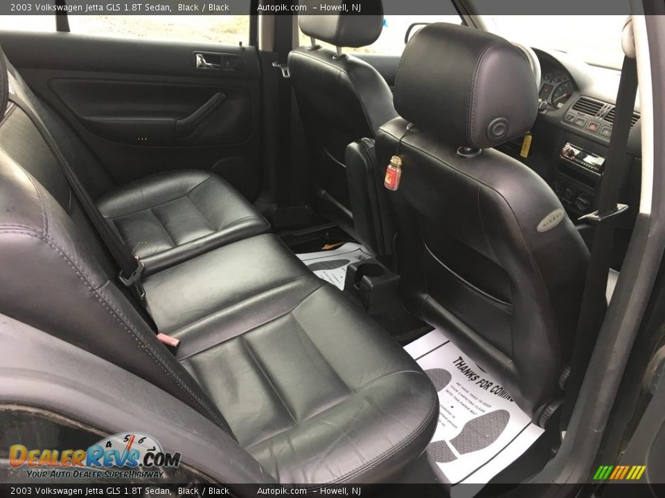 2003 Volkswagen Jetta GLS 1.8T Sedan Black / Black Photo #10