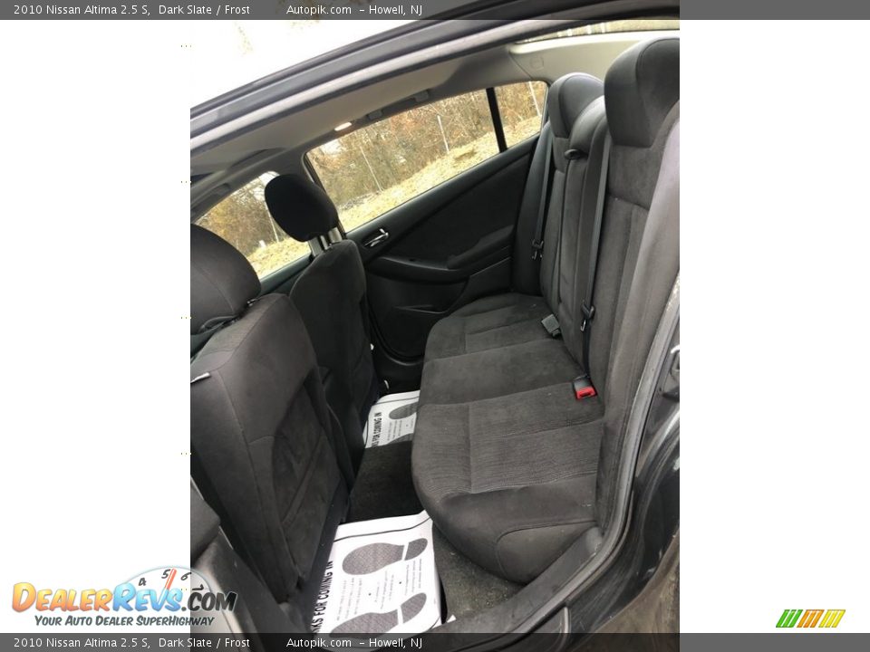 2010 Nissan Altima 2.5 S Dark Slate / Frost Photo #11
