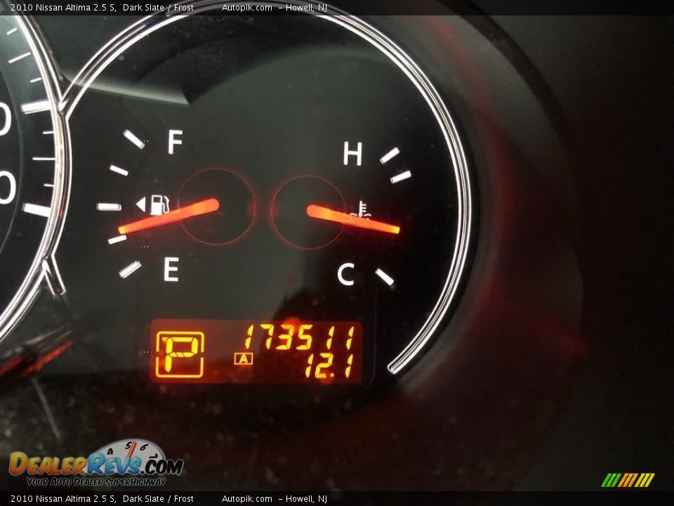 2010 Nissan Altima 2.5 S Dark Slate / Frost Photo #18