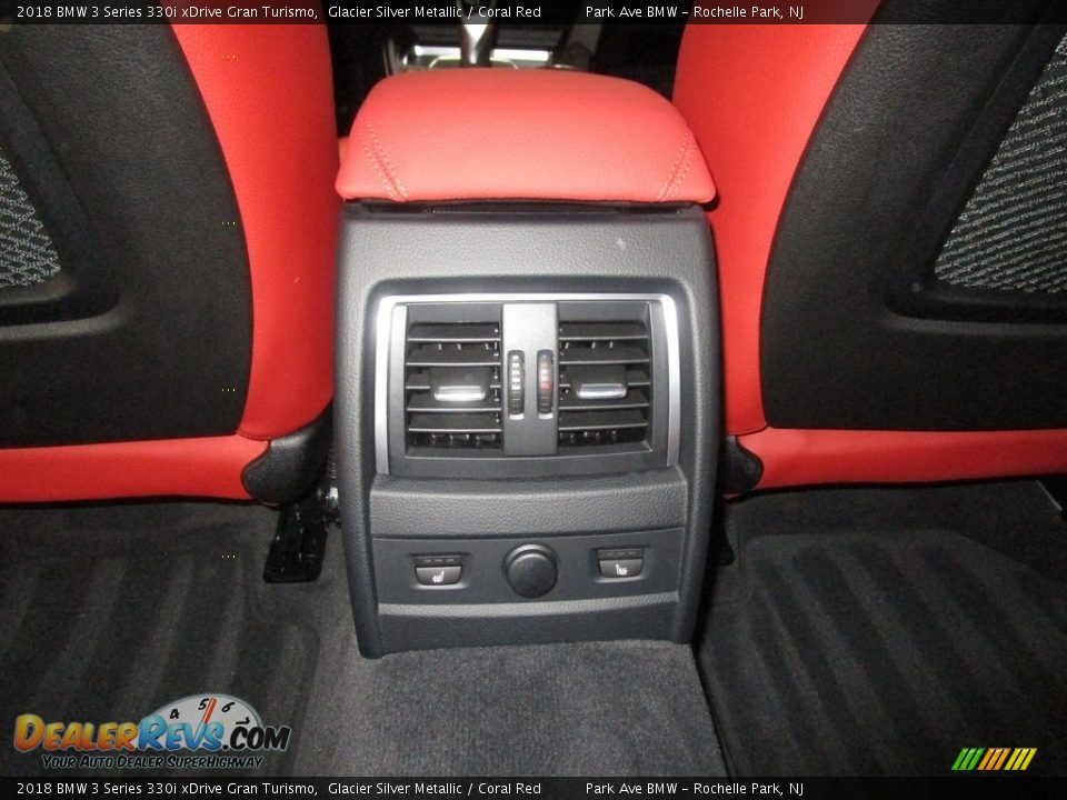 2018 BMW 3 Series 330i xDrive Gran Turismo Glacier Silver Metallic / Coral Red Photo #20