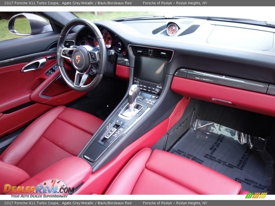 Dashboard of 2017 Porsche 911 Turbo Coupe Photo #13