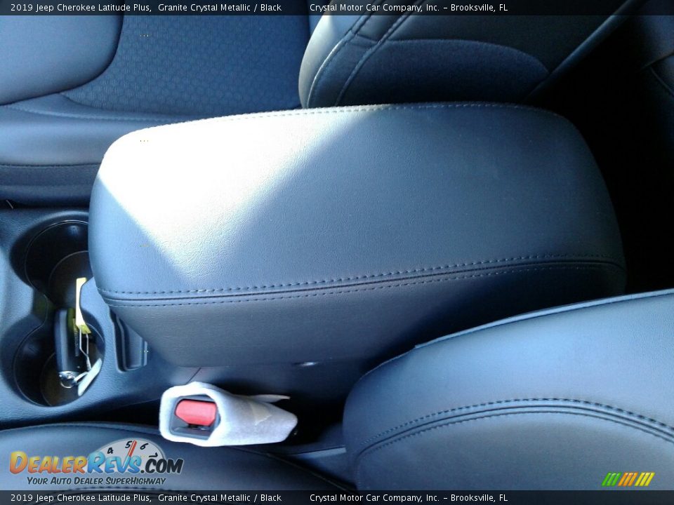 2019 Jeep Cherokee Latitude Plus Granite Crystal Metallic / Black Photo #18