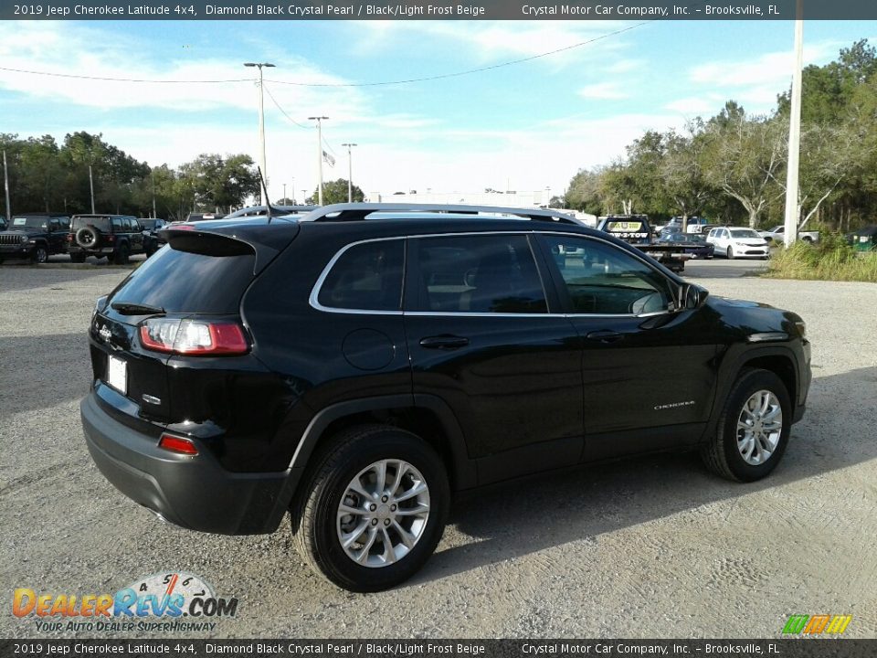 2019 Jeep Cherokee Latitude 4x4 Diamond Black Crystal Pearl / Black/Light Frost Beige Photo #5