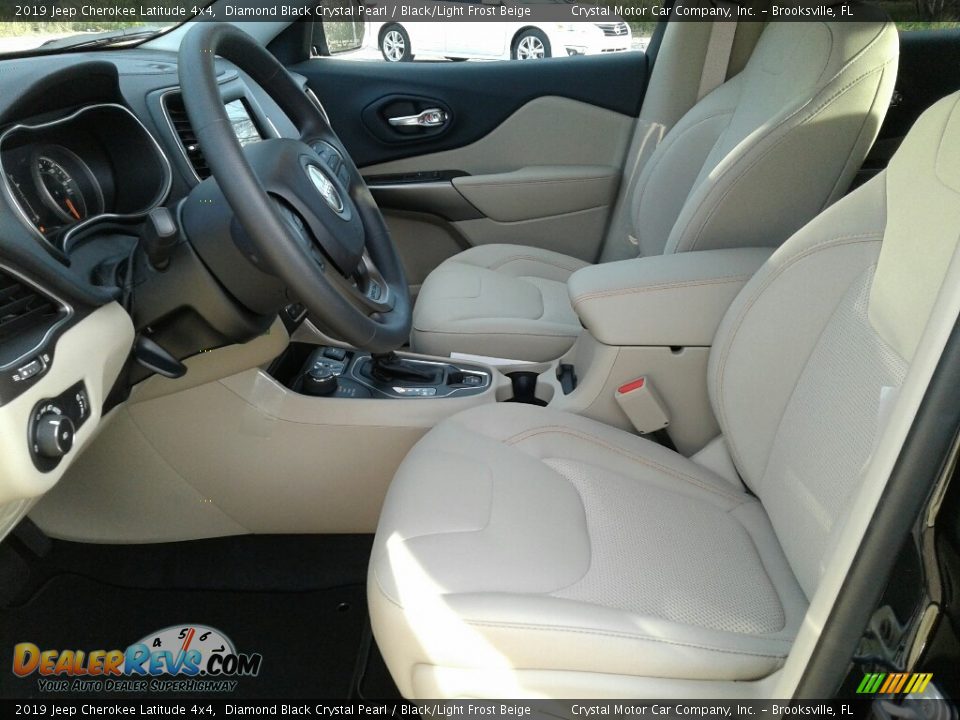 2019 Jeep Cherokee Latitude 4x4 Diamond Black Crystal Pearl / Black/Light Frost Beige Photo #9