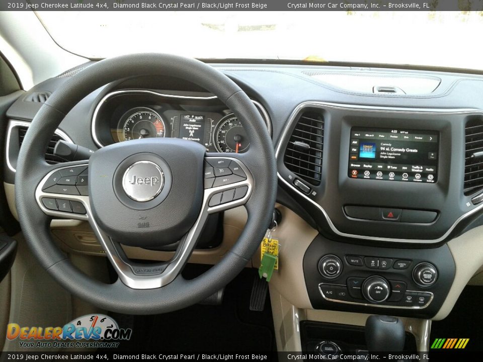 2019 Jeep Cherokee Latitude 4x4 Diamond Black Crystal Pearl / Black/Light Frost Beige Photo #13