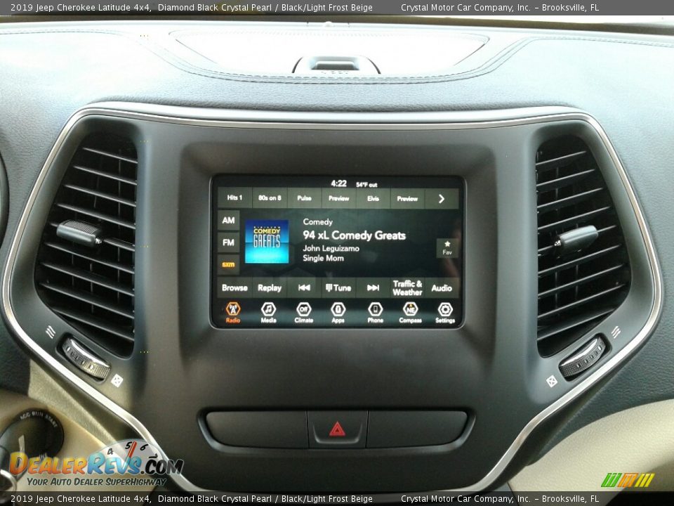 2019 Jeep Cherokee Latitude 4x4 Diamond Black Crystal Pearl / Black/Light Frost Beige Photo #15