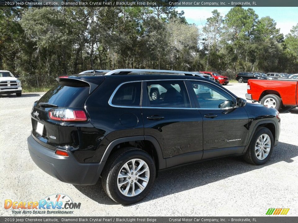 2019 Jeep Cherokee Latitude Diamond Black Crystal Pearl / Black/Light Frost Beige Photo #5