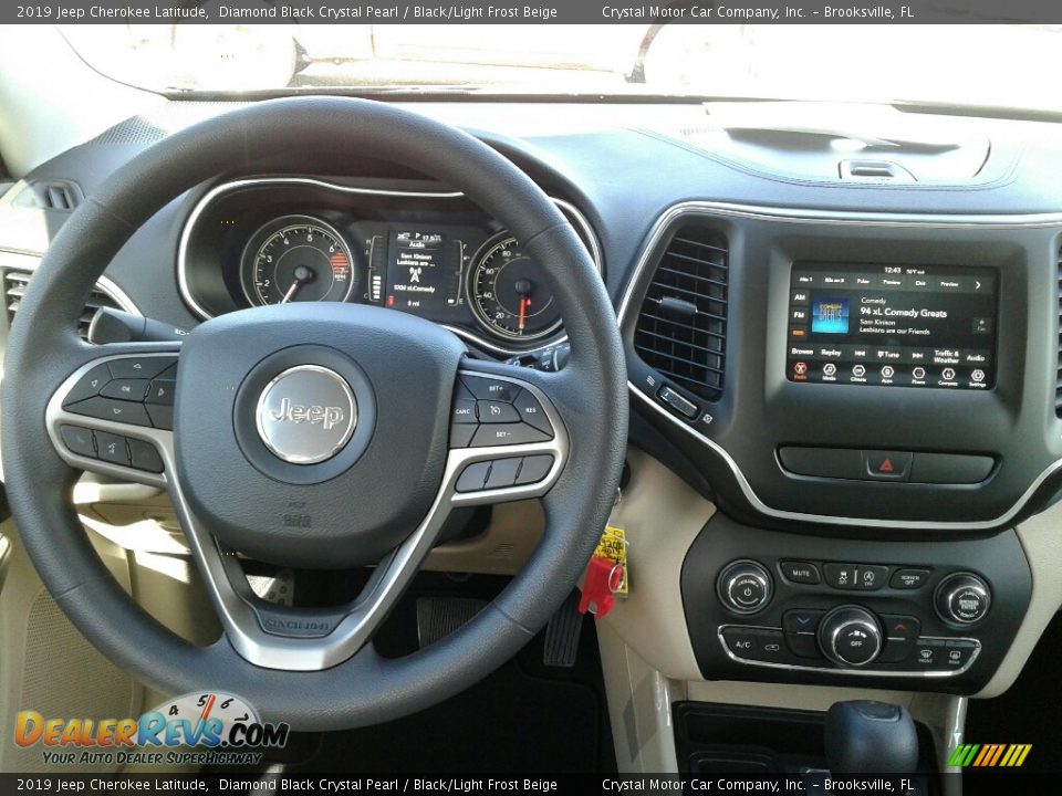 2019 Jeep Cherokee Latitude Diamond Black Crystal Pearl / Black/Light Frost Beige Photo #13