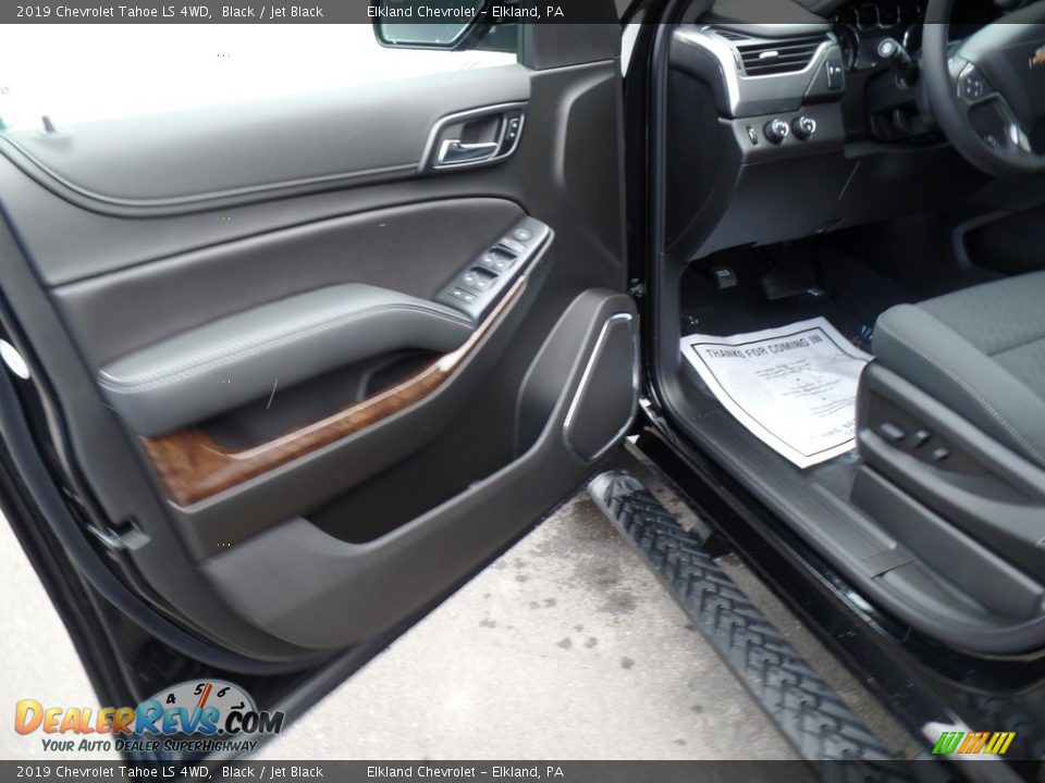 2019 Chevrolet Tahoe LS 4WD Black / Jet Black Photo #13