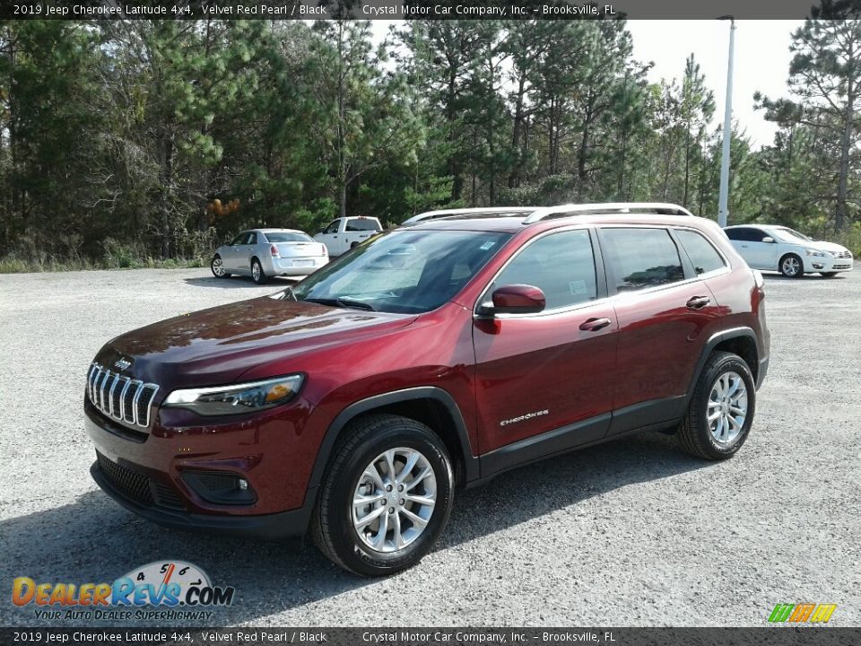2019 Jeep Cherokee Latitude 4x4 Velvet Red Pearl / Black Photo #1