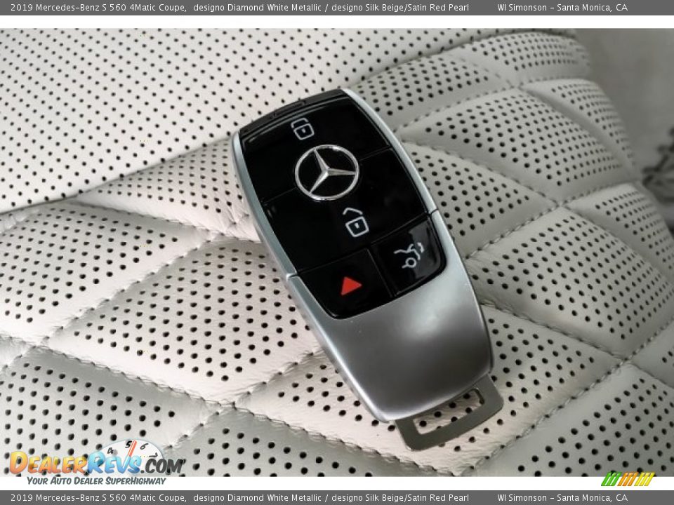 Keys of 2019 Mercedes-Benz S 560 4Matic Coupe Photo #11