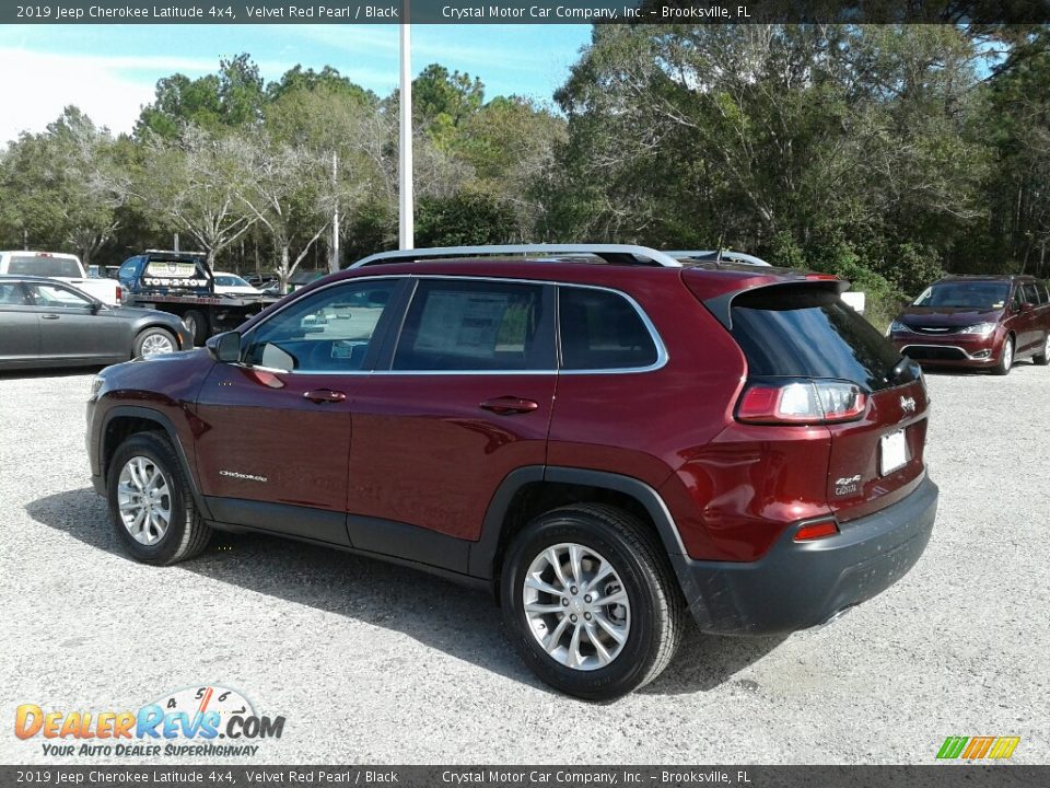 2019 Jeep Cherokee Latitude 4x4 Velvet Red Pearl / Black Photo #3