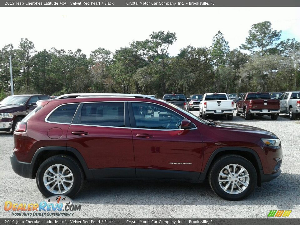 2019 Jeep Cherokee Latitude 4x4 Velvet Red Pearl / Black Photo #6