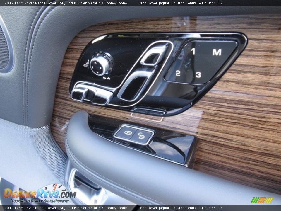 Controls of 2019 Land Rover Range Rover HSE Photo #20