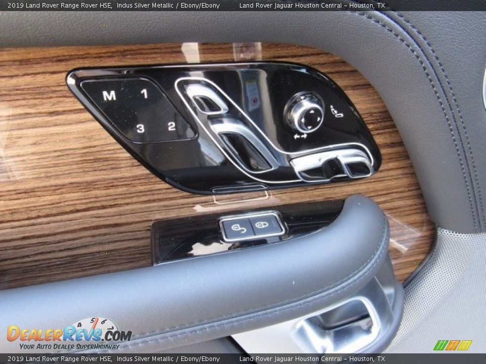 Controls of 2019 Land Rover Range Rover HSE Photo #27