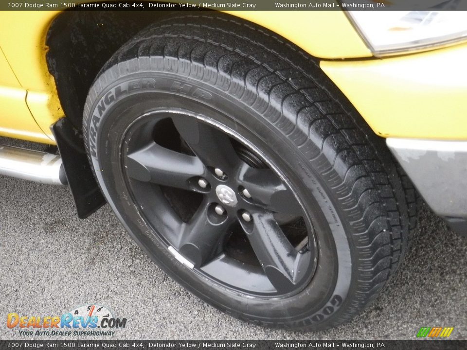 2007 Dodge Ram 1500 Laramie Quad Cab 4x4 Detonator Yellow / Medium Slate Gray Photo #5