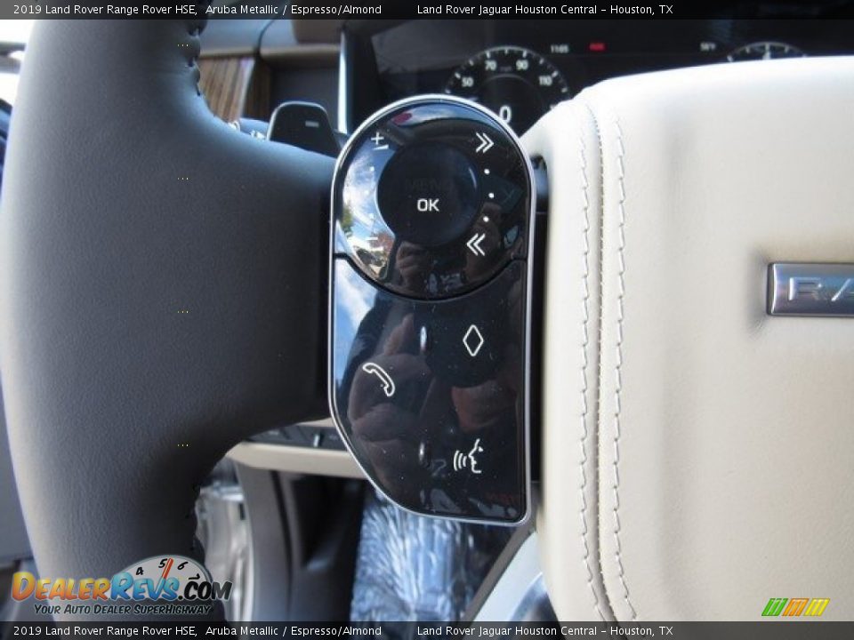2019 Land Rover Range Rover HSE Steering Wheel Photo #29