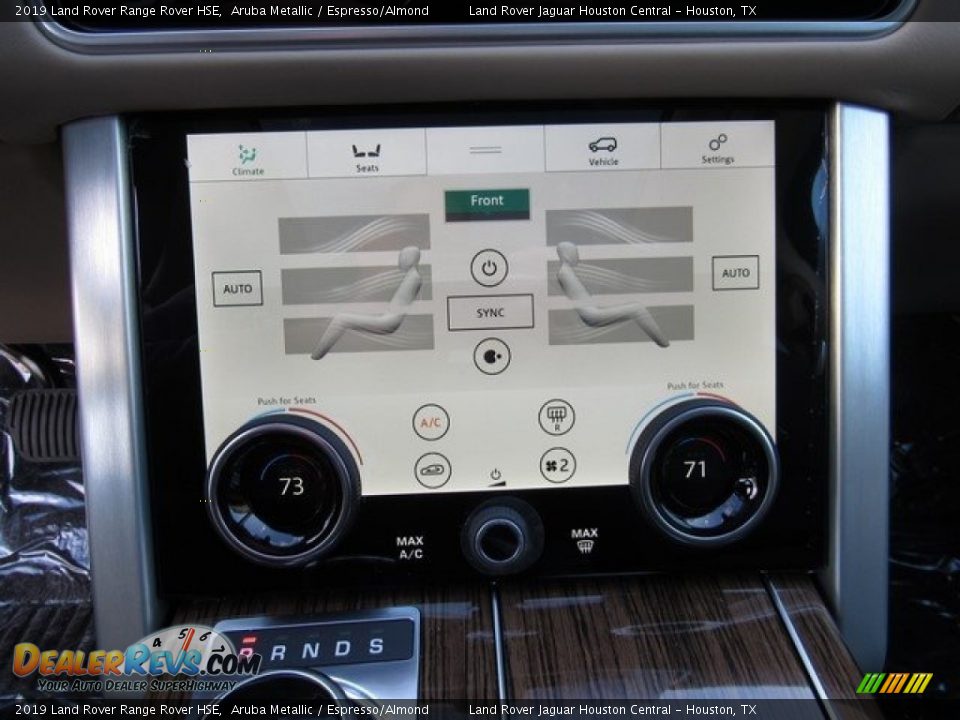 Controls of 2019 Land Rover Range Rover HSE Photo #35