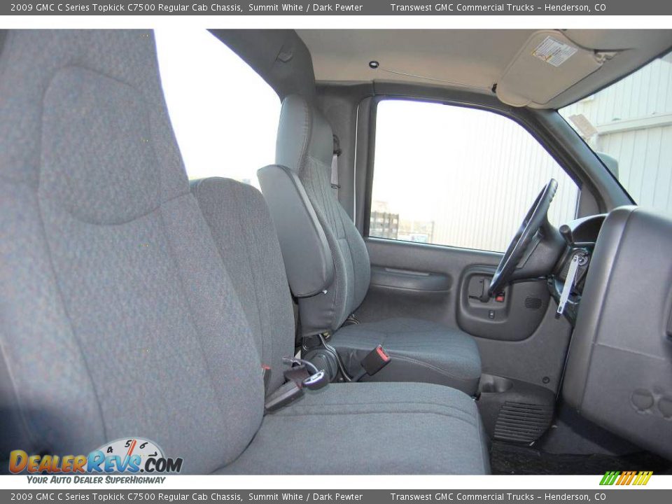 2009 GMC C Series Topkick C7500 Regular Cab Chassis Summit White / Dark Pewter Photo #17