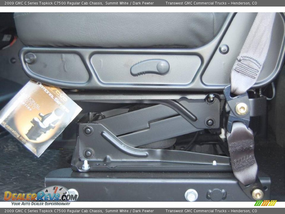 2009 GMC C Series Topkick C7500 Regular Cab Chassis Summit White / Dark Pewter Photo #24