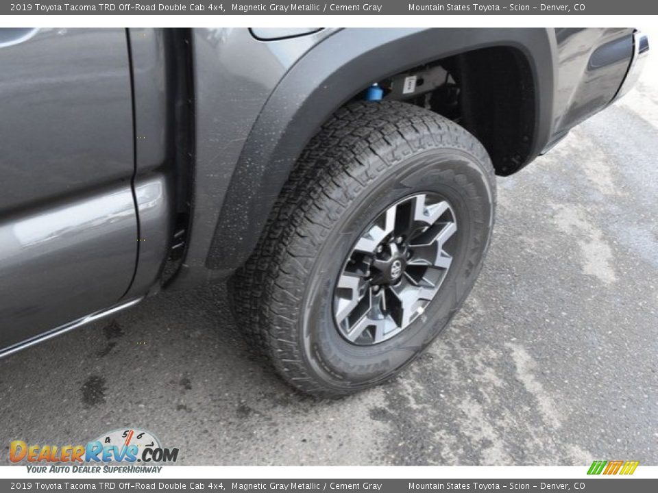 2019 Toyota Tacoma TRD Off-Road Double Cab 4x4 Magnetic Gray Metallic / Cement Gray Photo #32