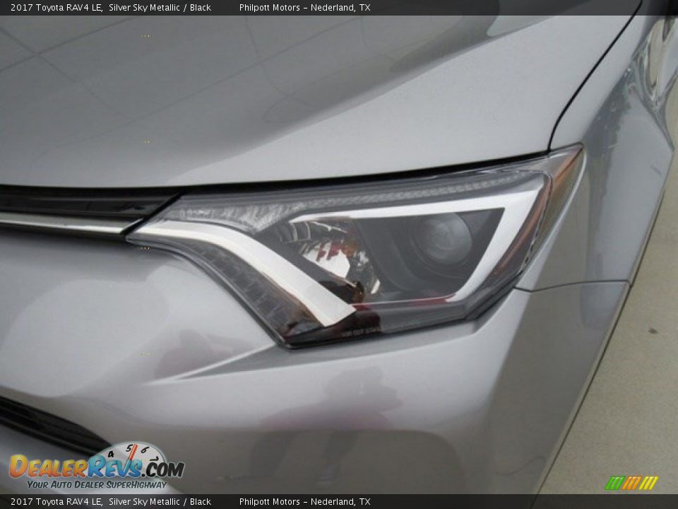 2017 Toyota RAV4 LE Silver Sky Metallic / Black Photo #9