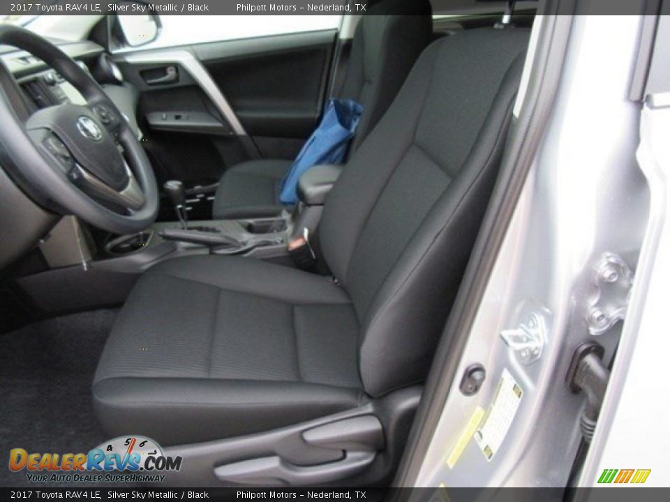 2017 Toyota RAV4 LE Silver Sky Metallic / Black Photo #21