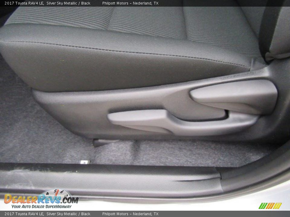 2017 Toyota RAV4 LE Silver Sky Metallic / Black Photo #22