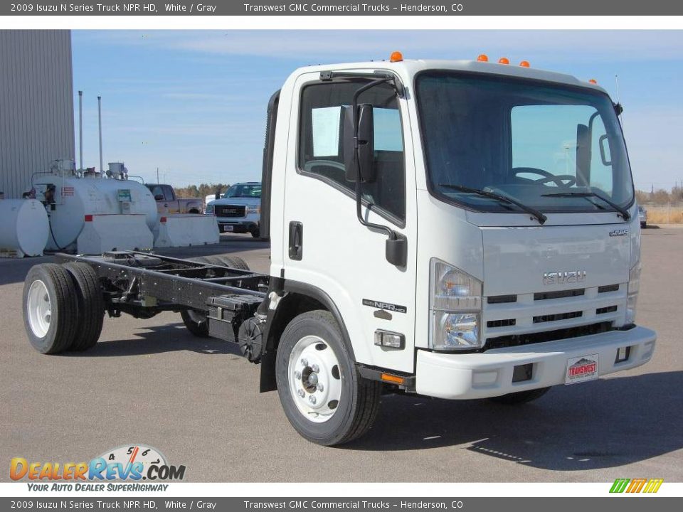 2009 Isuzu N Series Truck NPR HD White / Gray Photo #1