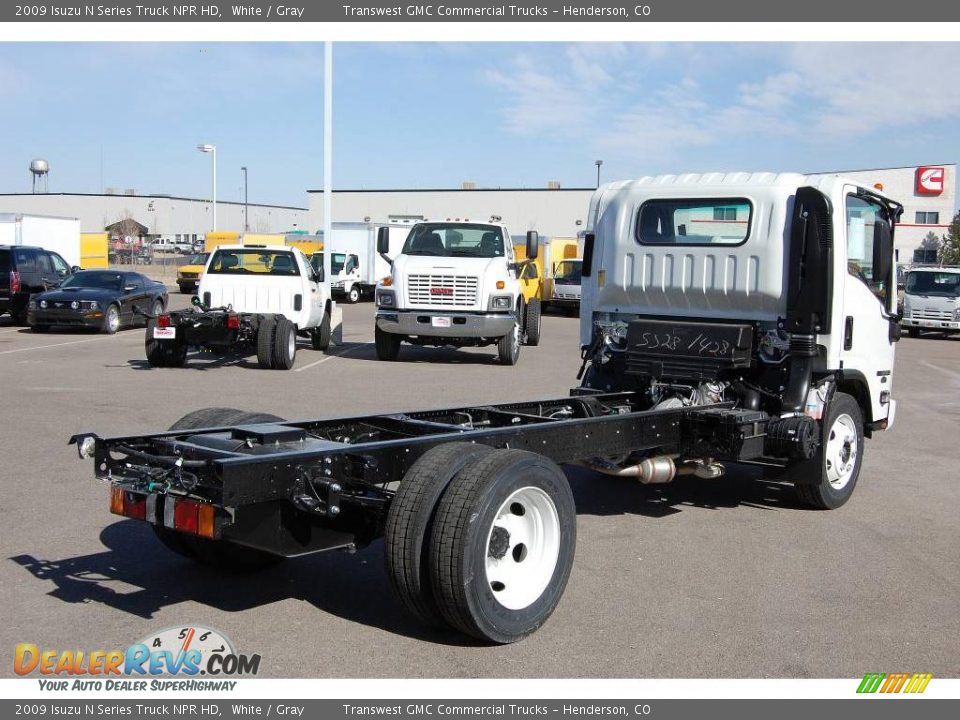 2009 Isuzu N Series Truck NPR HD White / Gray Photo #7