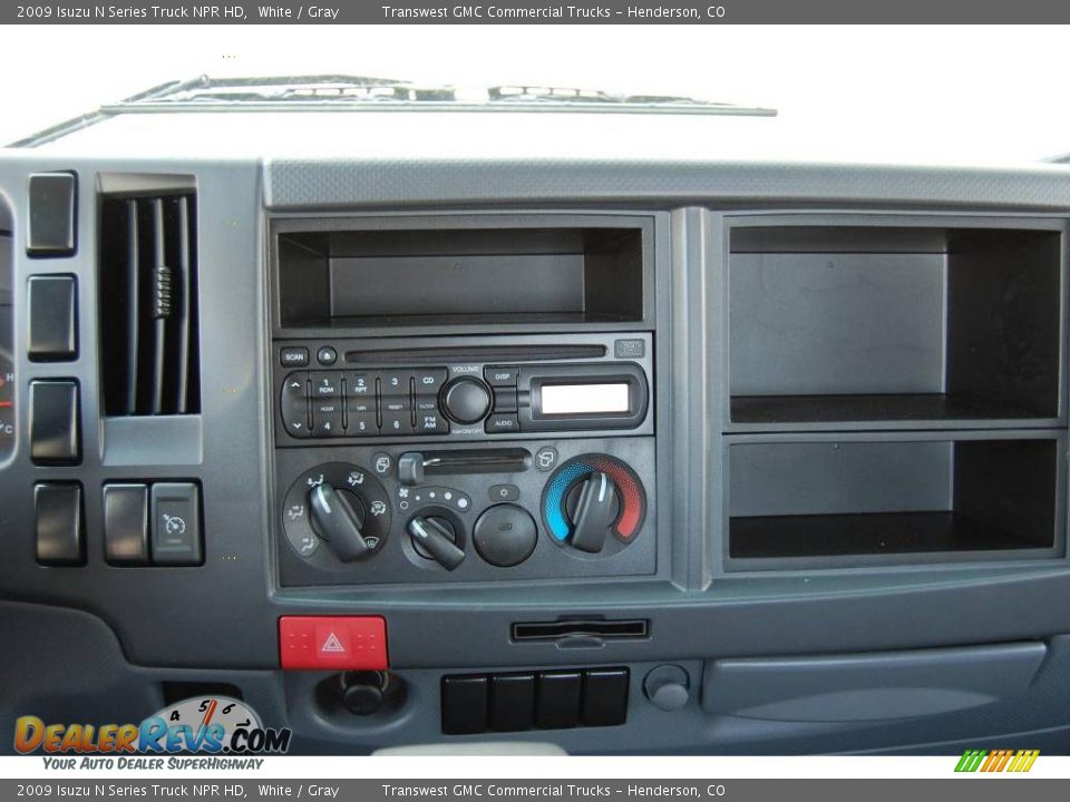 2009 Isuzu N Series Truck NPR HD White / Gray Photo #18