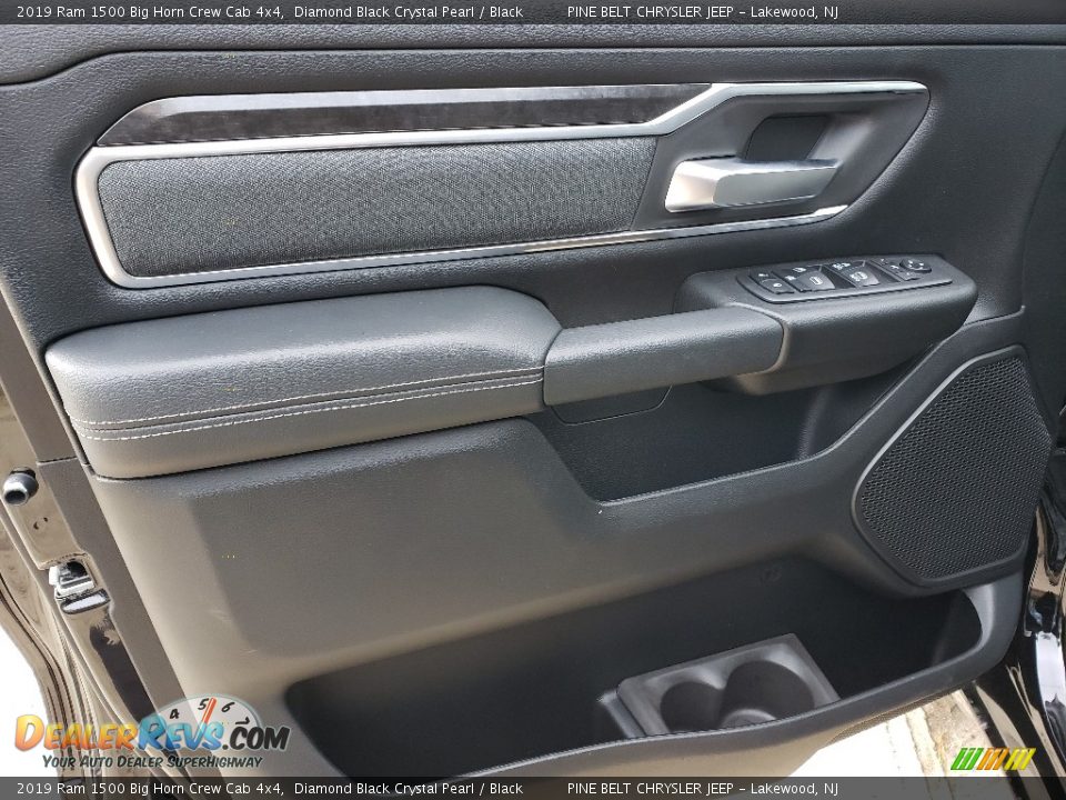 2019 Ram 1500 Big Horn Crew Cab 4x4 Diamond Black Crystal Pearl / Black Photo #8