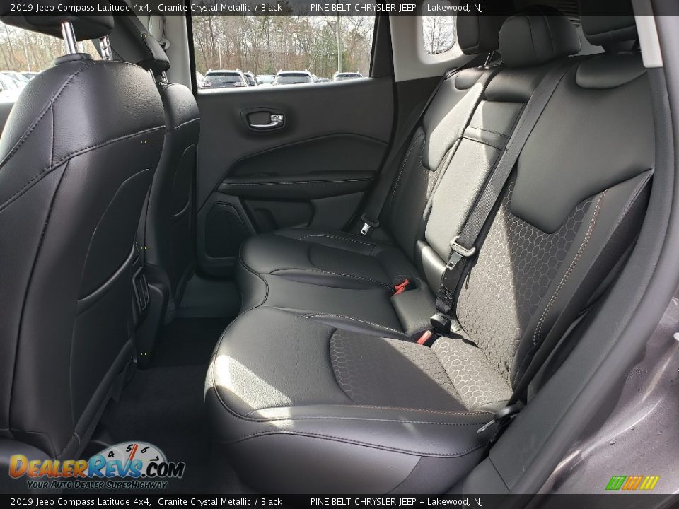 2019 Jeep Compass Latitude 4x4 Granite Crystal Metallic / Black Photo #6