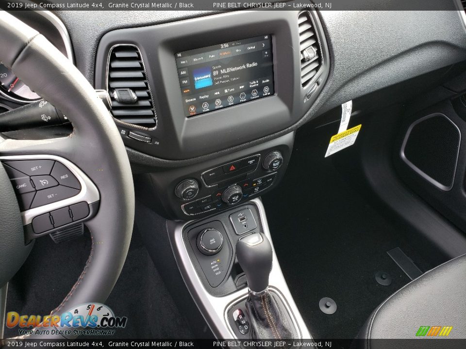 2019 Jeep Compass Latitude 4x4 Granite Crystal Metallic / Black Photo #10