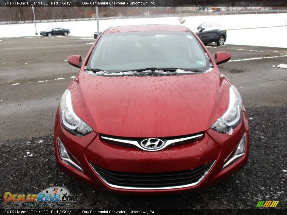 2016 Hyundai Elantra SE Red / Gray Photo #12