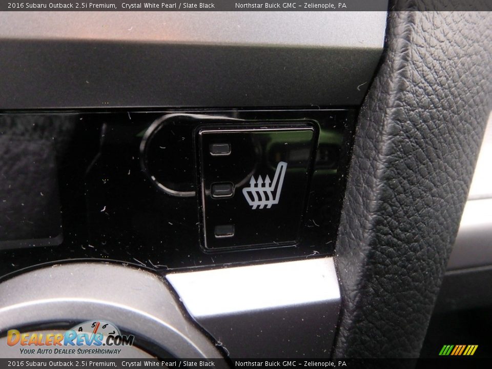 2016 Subaru Outback 2.5i Premium Crystal White Pearl / Slate Black Photo #30