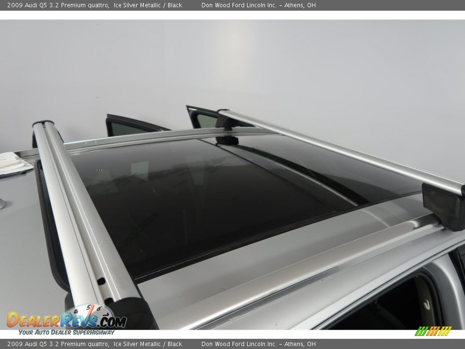 2009 Audi Q5 3.2 Premium quattro Ice Silver Metallic / Black Photo #4