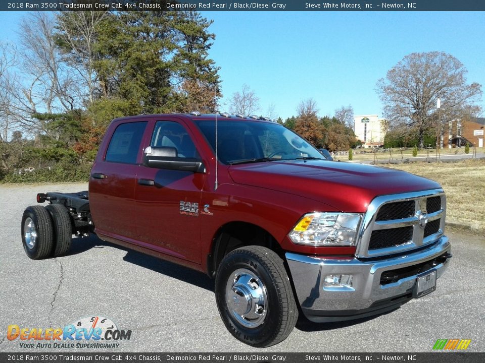2018 Ram 3500 Tradesman Crew Cab 4x4 Chassis Delmonico Red Pearl / Black/Diesel Gray Photo #4