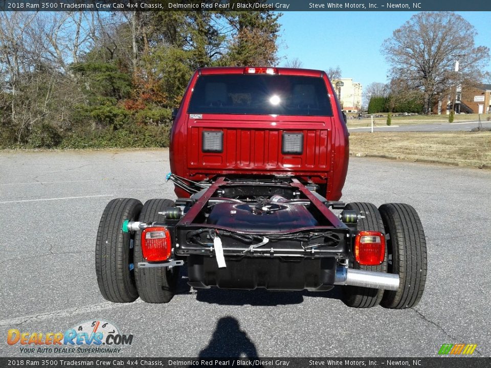 2018 Ram 3500 Tradesman Crew Cab 4x4 Chassis Delmonico Red Pearl / Black/Diesel Gray Photo #7