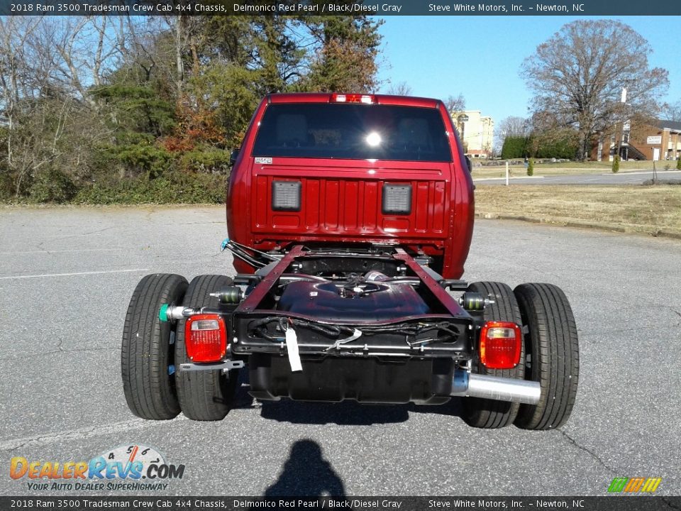 2018 Ram 3500 Tradesman Crew Cab 4x4 Chassis Delmonico Red Pearl / Black/Diesel Gray Photo #12