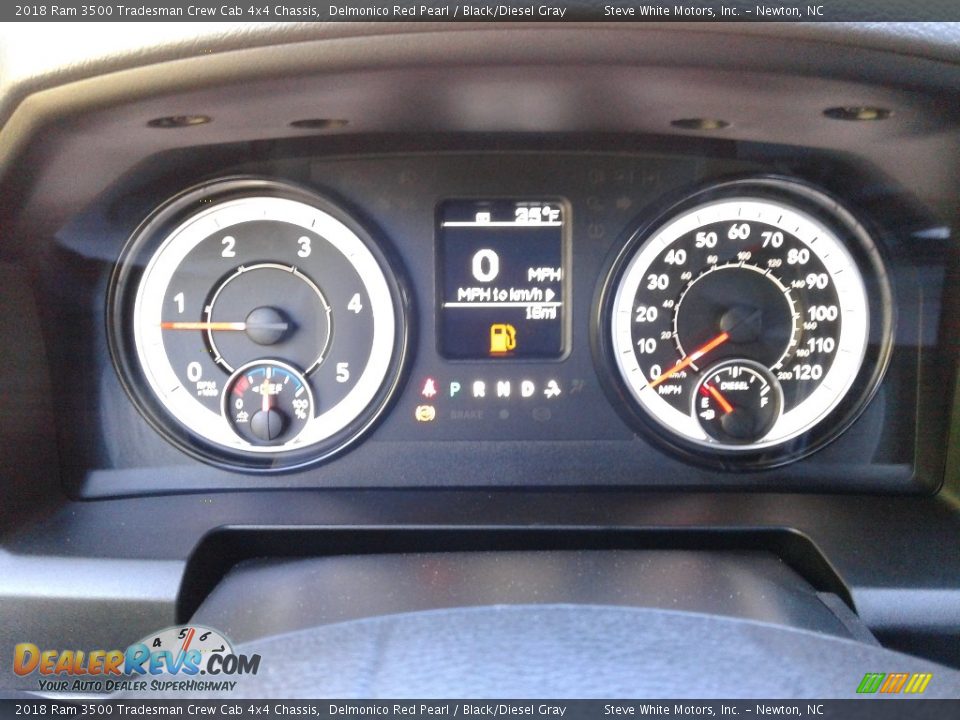 2018 Ram 3500 Tradesman Crew Cab 4x4 Chassis Delmonico Red Pearl / Black/Diesel Gray Photo #17