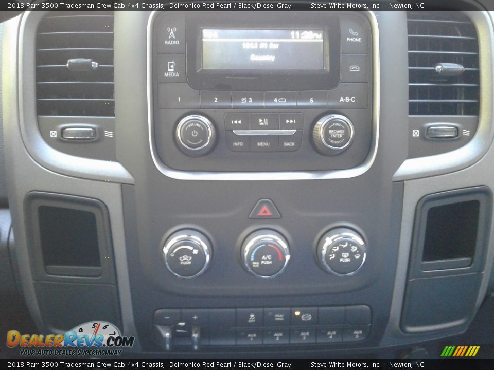 2018 Ram 3500 Tradesman Crew Cab 4x4 Chassis Delmonico Red Pearl / Black/Diesel Gray Photo #18