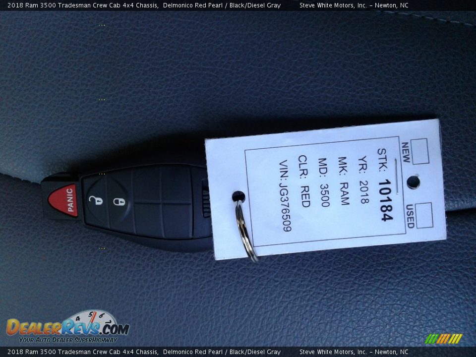 2018 Ram 3500 Tradesman Crew Cab 4x4 Chassis Delmonico Red Pearl / Black/Diesel Gray Photo #25