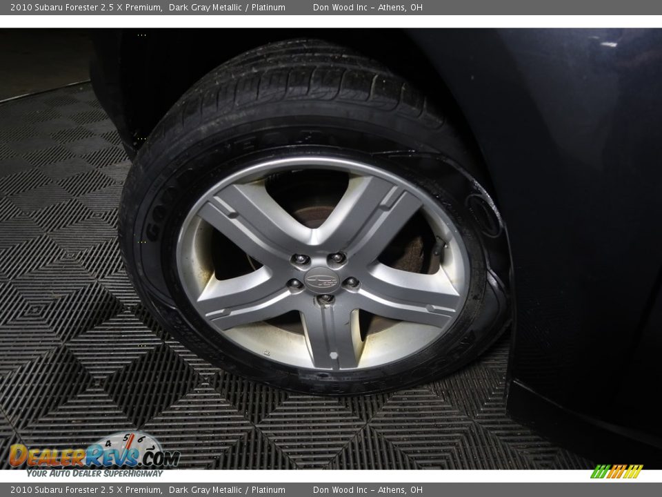 2010 Subaru Forester 2.5 X Premium Dark Gray Metallic / Platinum Photo #31