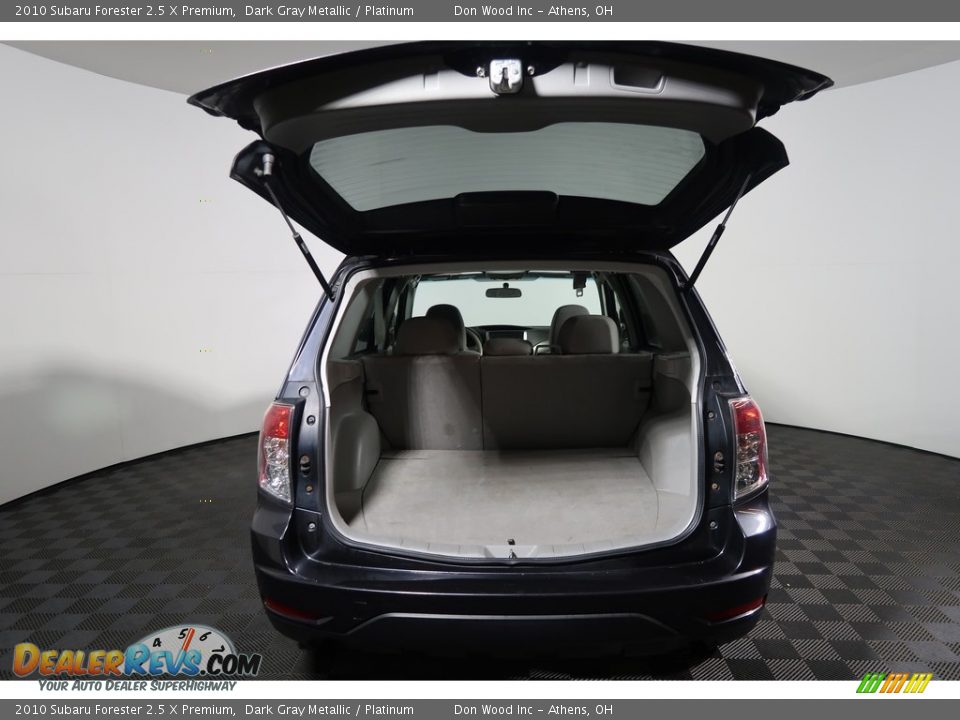 2010 Subaru Forester 2.5 X Premium Dark Gray Metallic / Platinum Photo #32