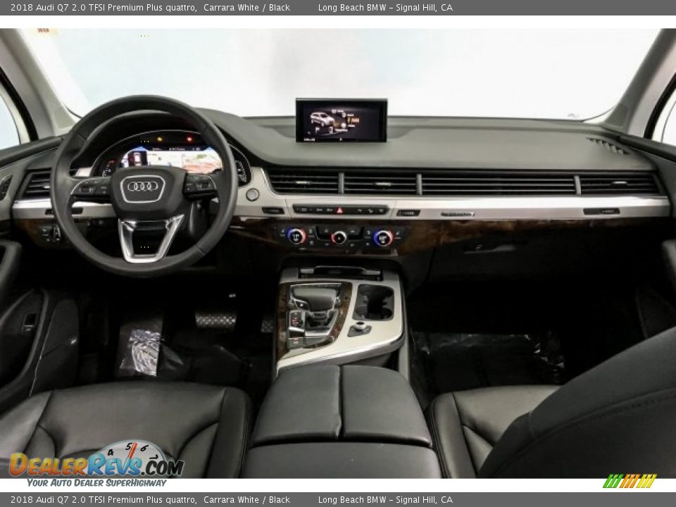 Dashboard of 2018 Audi Q7 2.0 TFSI Premium Plus quattro Photo #23