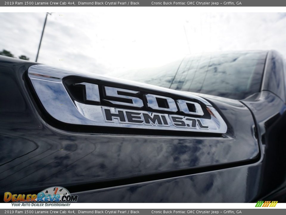 2019 Ram 1500 Laramie Crew Cab 4x4 Diamond Black Crystal Pearl / Black Photo #4