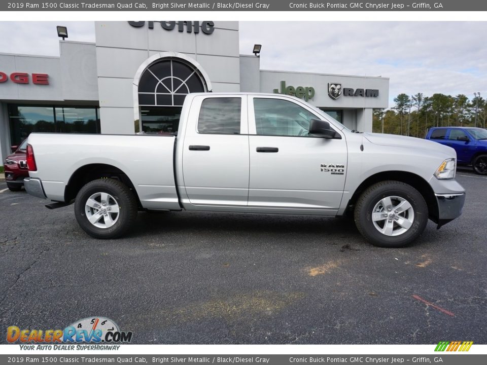 2019 Ram 1500 Classic Tradesman Quad Cab Bright Silver Metallic / Black/Diesel Gray Photo #11